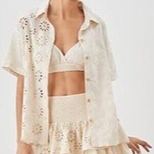 American Eagle Women Lace Button Up Blouse Summer Sz L Beige Floral Short Sleeve